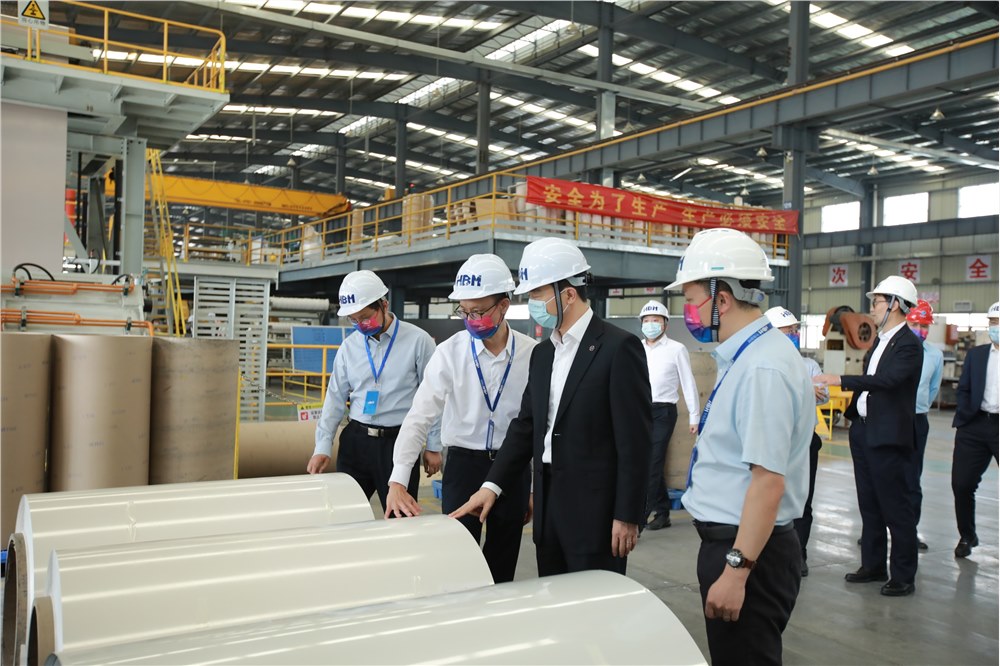 企业新闻 | 中国南山集团党委书记、董事长杨国林一行赴华南建材佛山工业园调研